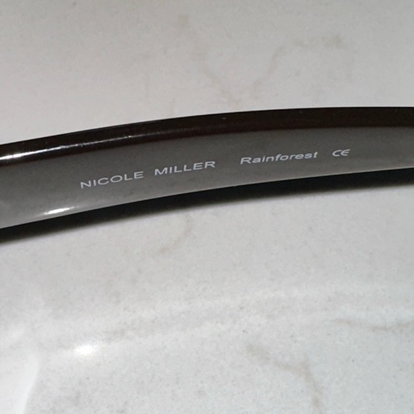 Nicole Miller Brown/Golden Python Sunglasses Medium face, Wayfarer, cat eye - Picture 5 of 6